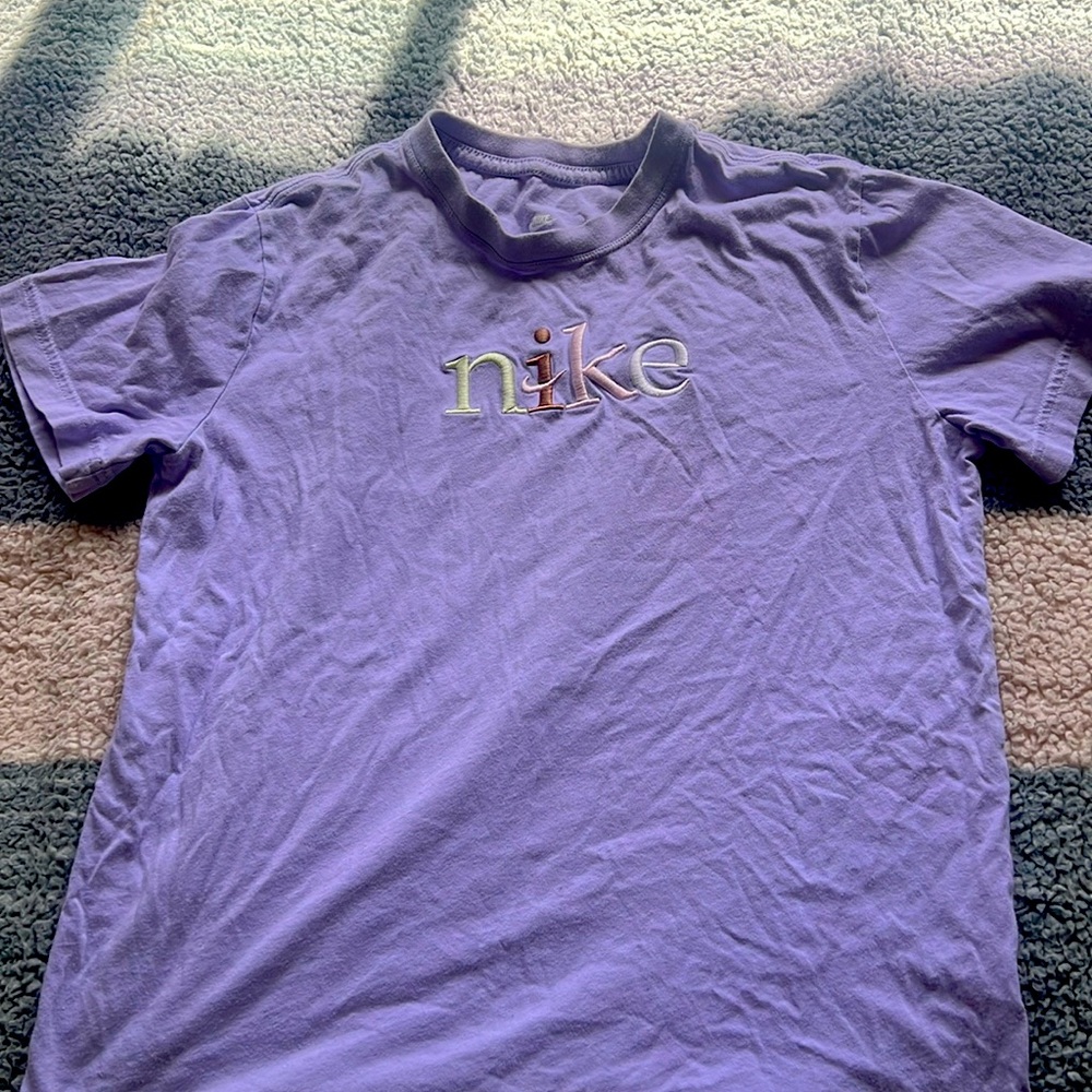 Nike tee